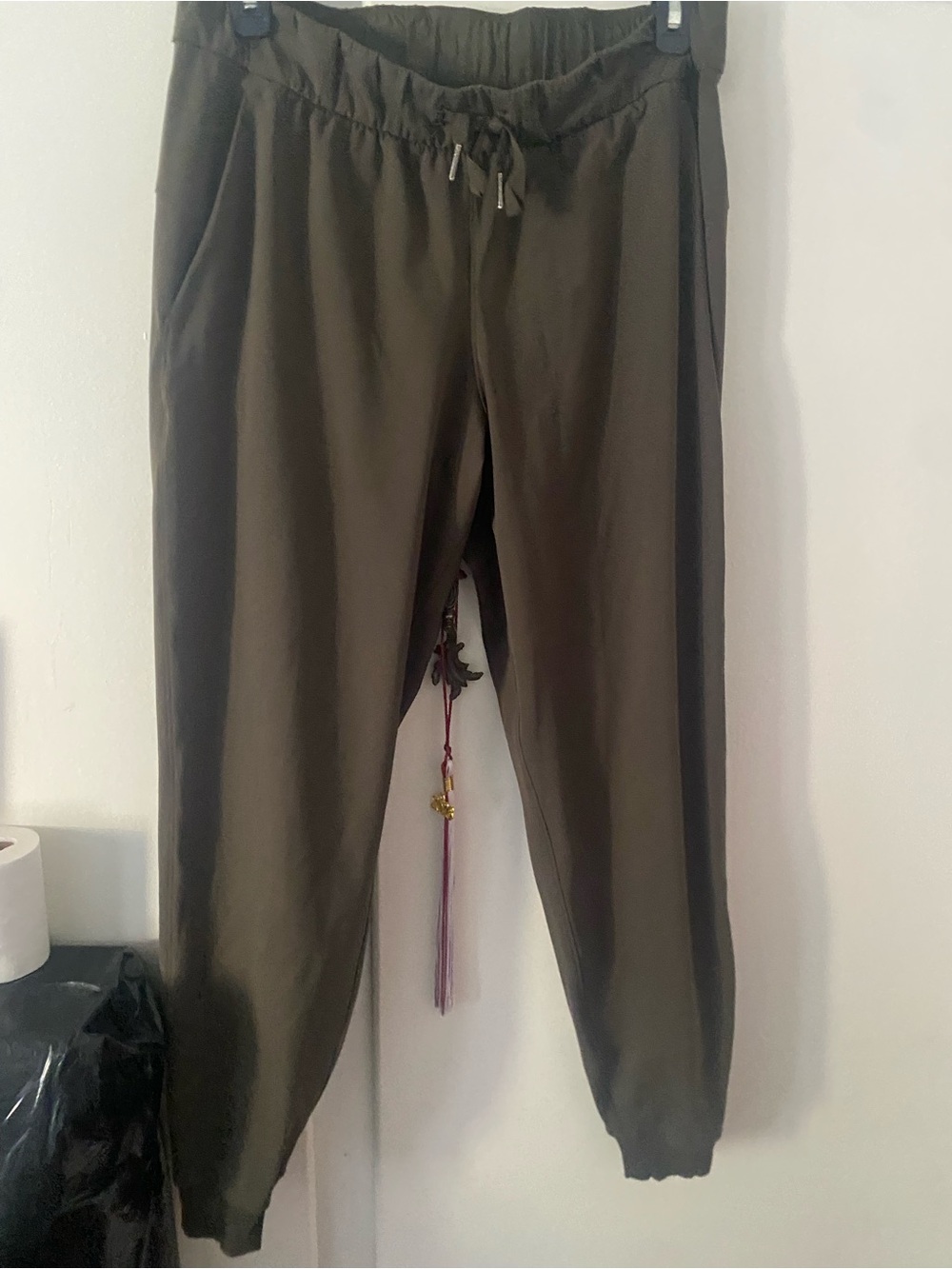 lululemon athletica Olive Drawstring Joggers